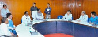 Take immediate action on pending cases of medical colleges | वैद्यकीय महाविद्यालयाच्या प्रलंबित प्रकरणांवर तत्काळ कार्यवाही करा Take immediate action on pending cases of medical colleges | वैद्यकीय महाविद्यालयाच्या प्रलंबित प्रकरणांवर तत्काळ कार्यवाही करा
