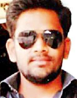 Need help in the collision of a seriously injured sky | अपघातात गंभीर जखमी आकाशला मदतीची गरज Need help in the collision of a seriously injured sky | अपघातात गंभीर जखमी आकाशला मदतीची गरज