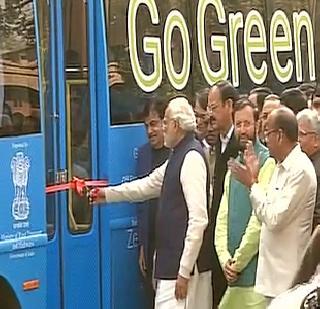 MP's inauguration of electric bus | खासदारांच्या इलेक्ट्रिक बसचा शुभारंभ