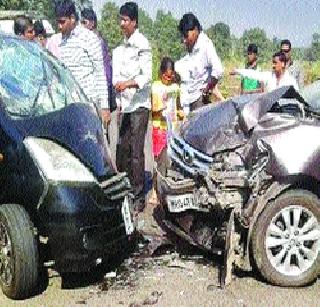 Two killed, 8 injured in three accidents | तीन अपघातांत २ ठार, ८ जखमी