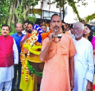 The Pillars of Yeshwalkar on the shoulders of Sadhus | येशूबाळाची पालखी साधूंच्या खांद्यावर