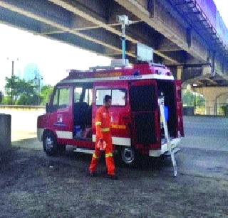 Fast response van on the highway | महामार्गावर शीघ्र प्रतिसाद व्हॅन