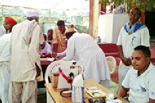 Health Check-up camp begins at Rashtrasantya Punya Samram Sankhal | आरोग्य तपासणी शिबिराने राष्ट्रसंत पुण्यस्मरण सोहळ्याला प्रारंभ Health Check-up camp begins at Rashtrasantya Punya Samram Sankhal | आरोग्य तपासणी शिबिराने राष्ट्रसंत पुण्यस्मरण सोहळ्याला प्रारंभ