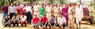 Three tractor seized in the Alapalli forest section | आलापल्ली वन विभागात तीन ट्रॅक्टर जप्त Three tractor seized in the Alapalli forest section | आलापल्ली वन विभागात तीन ट्रॅक्टर जप्त