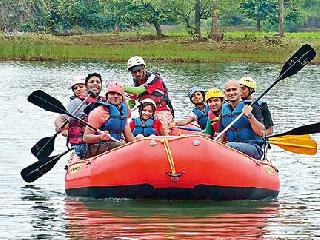 River rafting .... | रिव्हर राफ्टिंग....