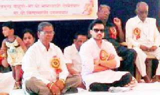 The community's non-criminality limit is six lakh | समाजाच्या नॉन क्रिमिलेअरची मर्यादा सहा लाख करणार The community's non-criminality limit is six lakh | समाजाच्या नॉन क्रिमिलेअरची मर्यादा सहा लाख करणार