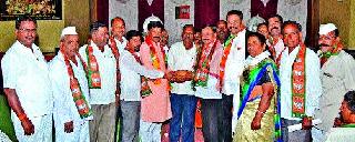 Salary of the President of the Taluka of BJP | भाजपाच्या तालुकाध्यक्षपदी पगार Salary of the President of the Taluka of BJP | भाजपाच्या तालुकाध्यक्षपदी पगार