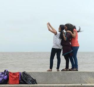 There will be 15 dangerous Turist spots in Mumbai, no Selfie Zones | मुंबईतील १५ धोकादायक टुरीस्ट स्पॉट होणार No Selfie Zones