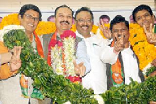 Potdar is again the BJP's district president | पोतदार पुन्हा भाजपचे जिल्हाध्यक्ष