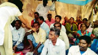 'Rasta Roko agitation' canceled after written assurances | लेखी आश्वासनानंतर 'रास्ता रोको आंदोलन' रद्द 'Rasta Roko agitation' canceled after written assurances | लेखी आश्वासनानंतर 'रास्ता रोको आंदोलन' रद्द