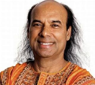 YC guru Bikram Chaudhary fined one million dollars for sexual assault | लैंगिक अत्याचारप्रकरणी योगा गुरू बिक्रम चौधरींना एक दशलक्ष डॉलर्सचा दंड