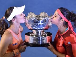 Sania Martin won the Australian Open title | सानिया मार्टीनानं जिंकलं ऑस्ट्रेलियन ओपनचं विजेतेपद