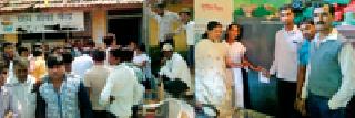 Half of the accounts, then the Gram Sabha | आधी हिशेब, नंतर ग्रामसभा