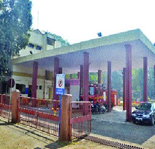 Kandwada was the center of Kalamboli Fire Station | कळंबोली अग्निशमन केंद्राचा झाला कोंडवाडा