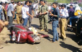 The woman killed the truck | ट्रकच्या धडकेने युवती ठार The woman killed the truck | ट्रकच्या धडकेने युवती ठार