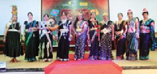 Various competitions were enhanced | विविध स्पर्धांनी वाढविला संक्रांत मेळाव्याचा गोडवा Various competitions were enhanced | विविध स्पर्धांनी वाढविला संक्रांत मेळाव्याचा गोडवा