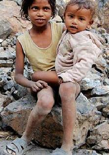 NSS searches for 105 out-of-school children | ‘एनएसएस’ने शोधली १०५ शाळाबाह्य मुले NSS searches for 105 out-of-school children | ‘एनएसएस’ने शोधली १०५ शाळाबाह्य मुले