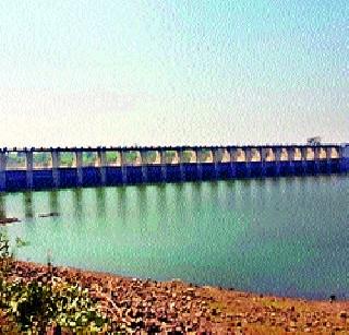 Time for water getting damaged in the dam | धरणातला गाळ ठरतोय पाण्यासाठी काळ