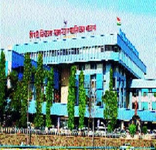 Leaders leave the smart city? | स्मार्ट सिटीतून वगळूनही नेते गप्प?