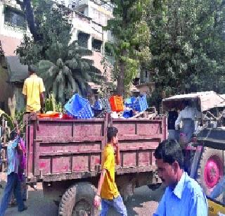 Police fired the hawkers on Boiser's main road | बोईसरच्या मुख्य रस्त्यावरील फेरीवाल्यांना पोलिसांनी हटविले