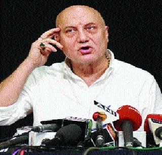 Anupam Kher closed the door of Pakistan | अनुपम खेर यांना पाकचे द्वार बंद