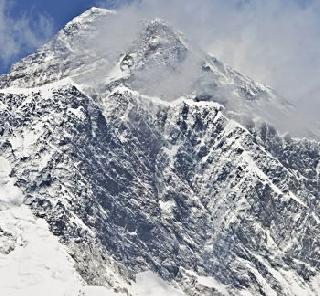 Siachen in Siachen | सियाचीनमध्ये हिमकडा कोसळून शहीद झालेल्यांमध्ये साता-याचा जवान