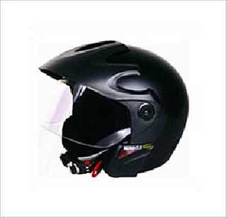 Punekare says, helmets fall due to bald's | पुणेकर म्हणतात, हेल्मेटमुळे पडते टक्कल Punekare says, helmets fall due to bald's | पुणेकर म्हणतात, हेल्मेटमुळे पडते टक्कल