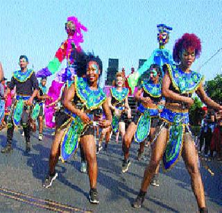 The Viva Carnival begins with the celebration | व्हिवा कार्निव्हलला जल्लोषात सुरुवात