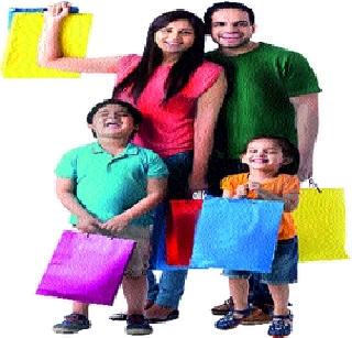 The shopping fest grew by the crowd of Puneites | पुणेकरांच्या गर्दीने शॉपिंग महोत्सव फुलला
