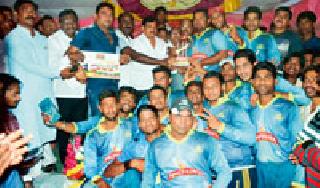 'Kingfisher' winner of the team | ‘किंगफिशर’ संघ विजेता 'Kingfisher' winner of the team | ‘किंगफिशर’ संघ विजेता