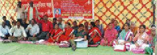 Prophecy of the CPI for water | पाण्यासाठी भाकपचे उपोषण Prophecy of the CPI for water | पाण्यासाठी भाकपचे उपोषण