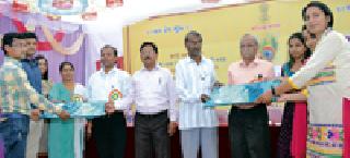 Books should be available in e-format | पुस्तके ई-स्वरुपात उपलब्ध व्हावी Books should be available in e-format | पुस्तके ई-स्वरुपात उपलब्ध व्हावी