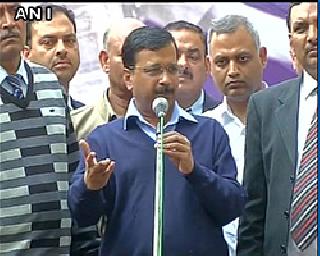 Arvind Kejriwal's allegations against the Center are anti-Dalit | केंद्र सरकार दलित विरोधी असल्याचा केजरीवालांचा आरोप