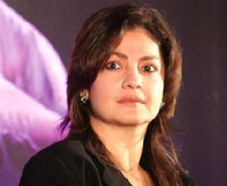 Pooja Bhatt makes debut in Bollywood after 18 years | पुजा भट्ट १८ वर्षानंतर करणार बॉलिवूडमध्ये पदार्पण