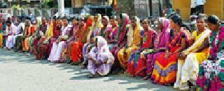 Women's Stamps: | महिलांचा ठिय्या : Women's Stamps: | महिलांचा ठिय्या :