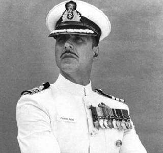 Akshay Kumar will be seen in the role of Navy Officer in Rustom | रुस्तममध्ये नेव्ही ऑफिसरच्या भूमिकेत झळकणार अक्षय कुमार