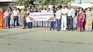 Arvit Palala 'No Vehicle Day' | आर्वीत पाळला ‘नो व्हेईकल डे’ Arvit Palala 'No Vehicle Day' | आर्वीत पाळला ‘नो व्हेईकल डे’