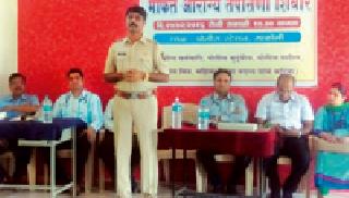 Employees should pay attention to health | कर्मचाऱ्यांनी आरोग्याकडे लक्ष द्यावे Employees should pay attention to health | कर्मचाऱ्यांनी आरोग्याकडे लक्ष द्यावे