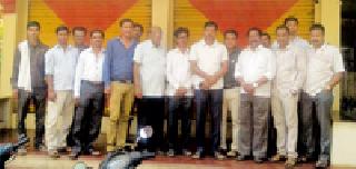 Bullion trade off; Turnover of three crores stopped | सराफा व्यापार बंद; तीन कोटींची उलाढाल थांबली