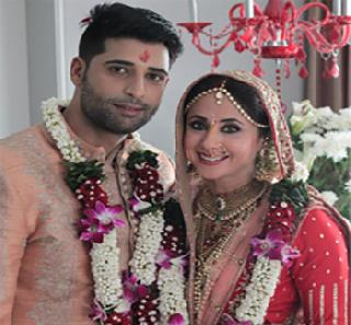 After the marriage of Preity Zinta, Urmila Matondkar married | प्रिती झिंटा पाठोपाठ उर्मिला मातोंडकर विवाहबद्ध