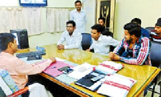 Rankandan from school closure decision | शाळा बंदच्या निर्णयावरून रणकंदन Rankandan from school closure decision | शाळा बंदच्या निर्णयावरून रणकंदन