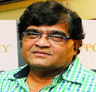 Ashok Saraf won the Natya Parishad Award | अशोक सराफ यांना नाट्य परिषदेचा पुरस्कार