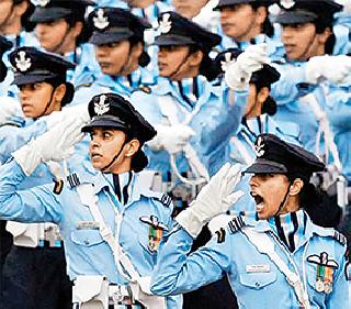 Indian Air Force will be the first female combat pilot in June | भारतीय हवाई दलाला जूनमध्ये मिळणार पहिली महिला लढाऊ वैमानिक