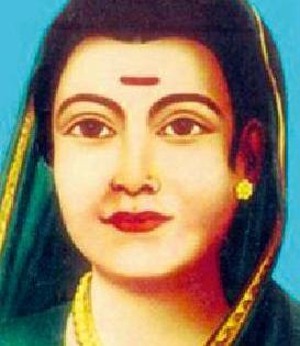 Krantijyoti Savitribai Phule: The mother of the poetic poetry | क्रांतिज्योती सावित्रीबाई फुले : अर्वाचीन काव्याच्या जननी