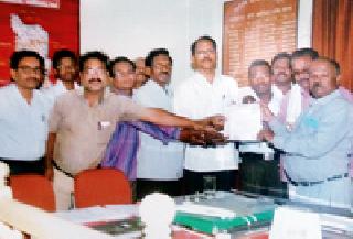Appeal on behalf of All India Tribal Employees Federation | आॅल इंडिया आदिवासी एम्प्लाईज फेडरेशनच्या वतीने निवेदन Appeal on behalf of All India Tribal Employees Federation | आॅल इंडिया आदिवासी एम्प्लाईज फेडरेशनच्या वतीने निवेदन