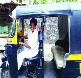 Dombivli women rickshaw driver | डोंबिवलीत महिला रिक्षाचालक