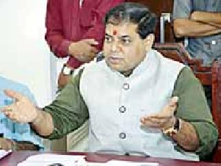 11 crore approved for the rehabilitation of flood affected people | पूरग्रस्तांच्या पुनर्वसनासाठी ११ कोटी मंजूर 11 crore approved for the rehabilitation of flood affected people | पूरग्रस्तांच्या पुनर्वसनासाठी ११ कोटी मंजूर