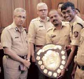 Second prize in DCP Ghargena Debate Tournament | डीसीपी घार्गेंना वादविवाद स्पर्धेत द्वितीय पारितोषिक