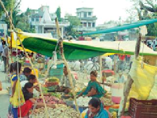 Old grains have become problematic | जुना धान्यगंज झाले समस्यागंज