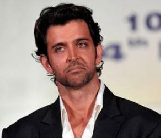 Police filed Kangana with Hrithik after registering bogus mail id | ह्रतिकने बोगस मेल आयडीची तक्रार केल्यानंतर पोलिसांनी कंगनाला बजावला समन्स